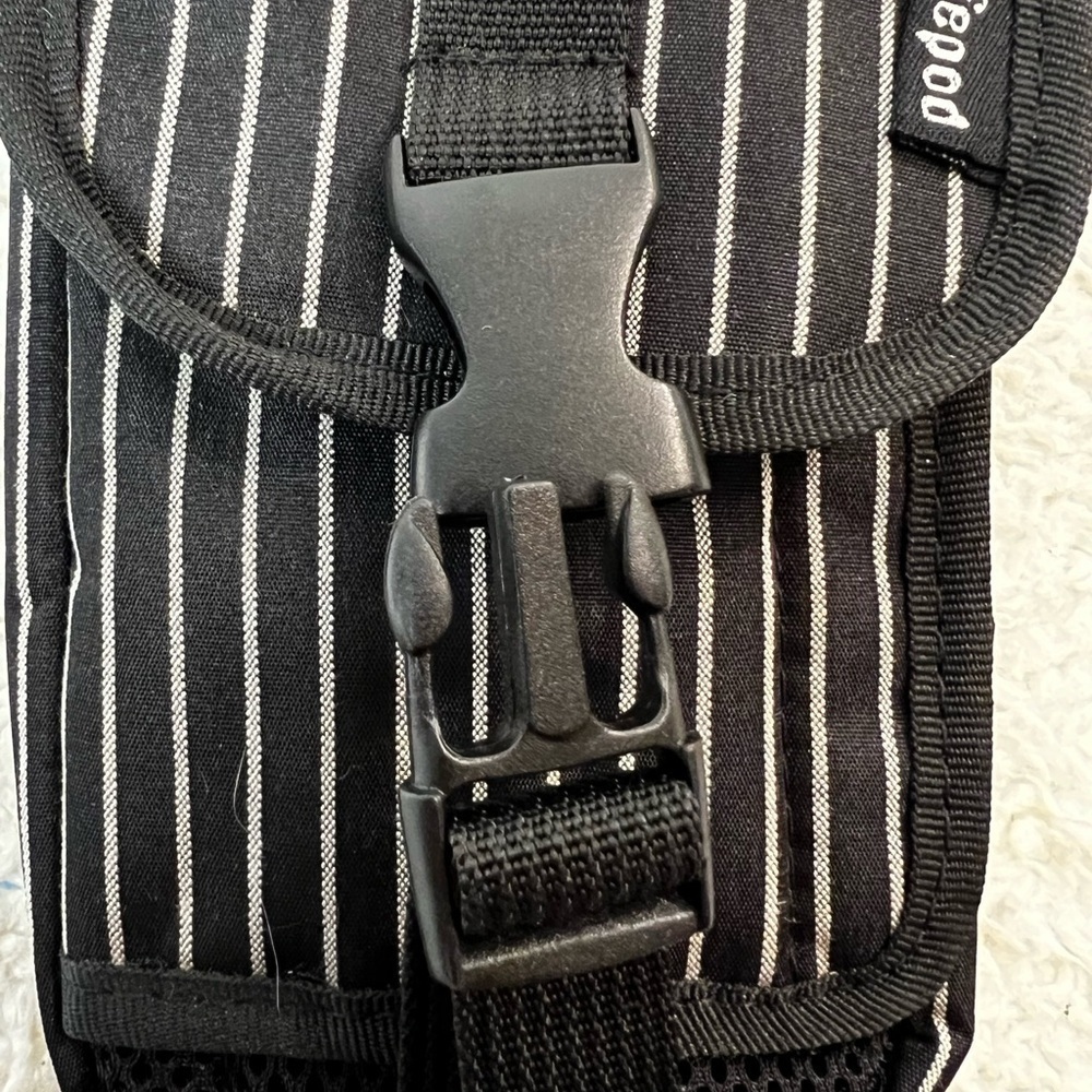 Lifepod Mobile Phone Storage Case (NWOT) - Picture 9 of 10
